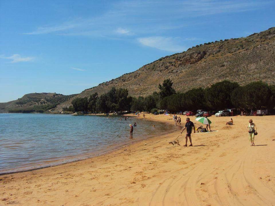 Cortijo De La Cruz Iznájar Exterior foto